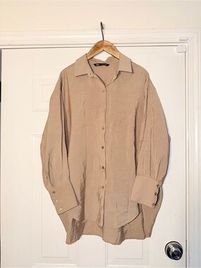 Zara Oversized Light Taupe Button-Up Shirt. Sz S